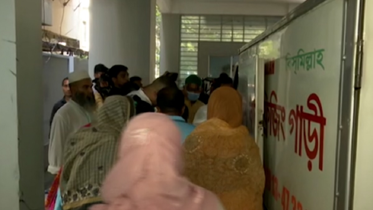 ড. আকবর আলি খানের প্রতি বিভিন্ন শ্রেণি পেশার মানুষের শ্রদ্ধা