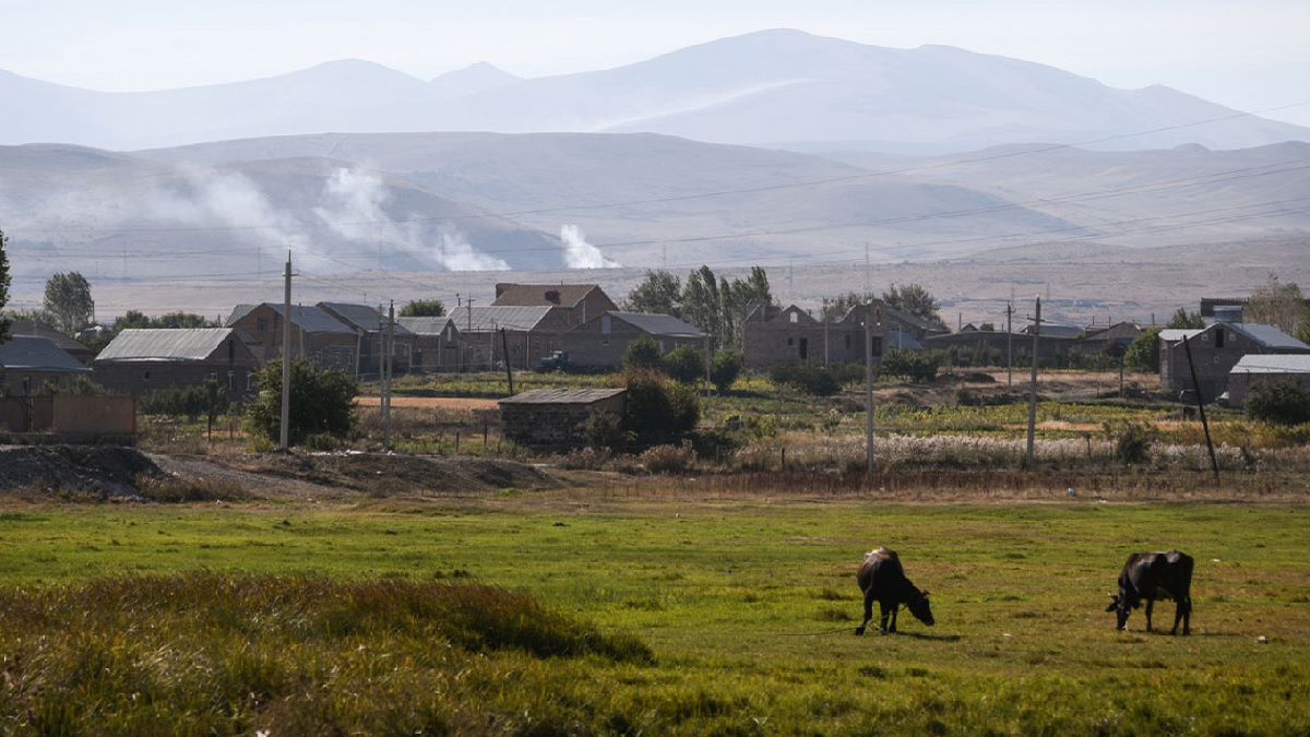 আর্মেনিয়া-আজারবাইজান লড়াইয়ে প্রাণহানি বেড়ে ১৭৬
