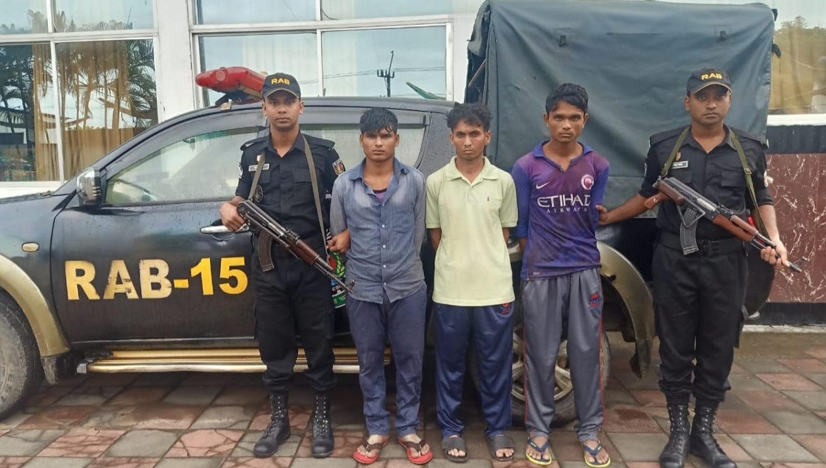 কক্সবাজারে ১ লাখ ২৬ হাজার পিস ইয়াবা উদ্ধার, তিন রোহিঙ্গাসহ আটক ৪