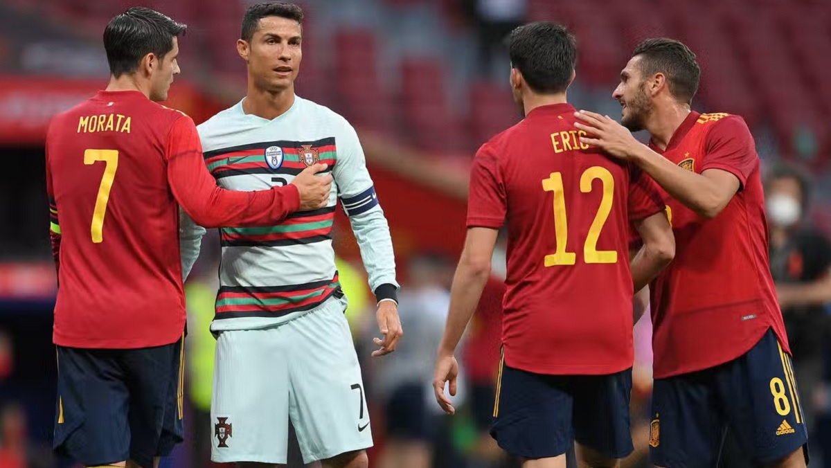 অঘোষিত কোয়ার্টার ফাইনালে মুখোমুখি পর্তুগাল-স্পেন