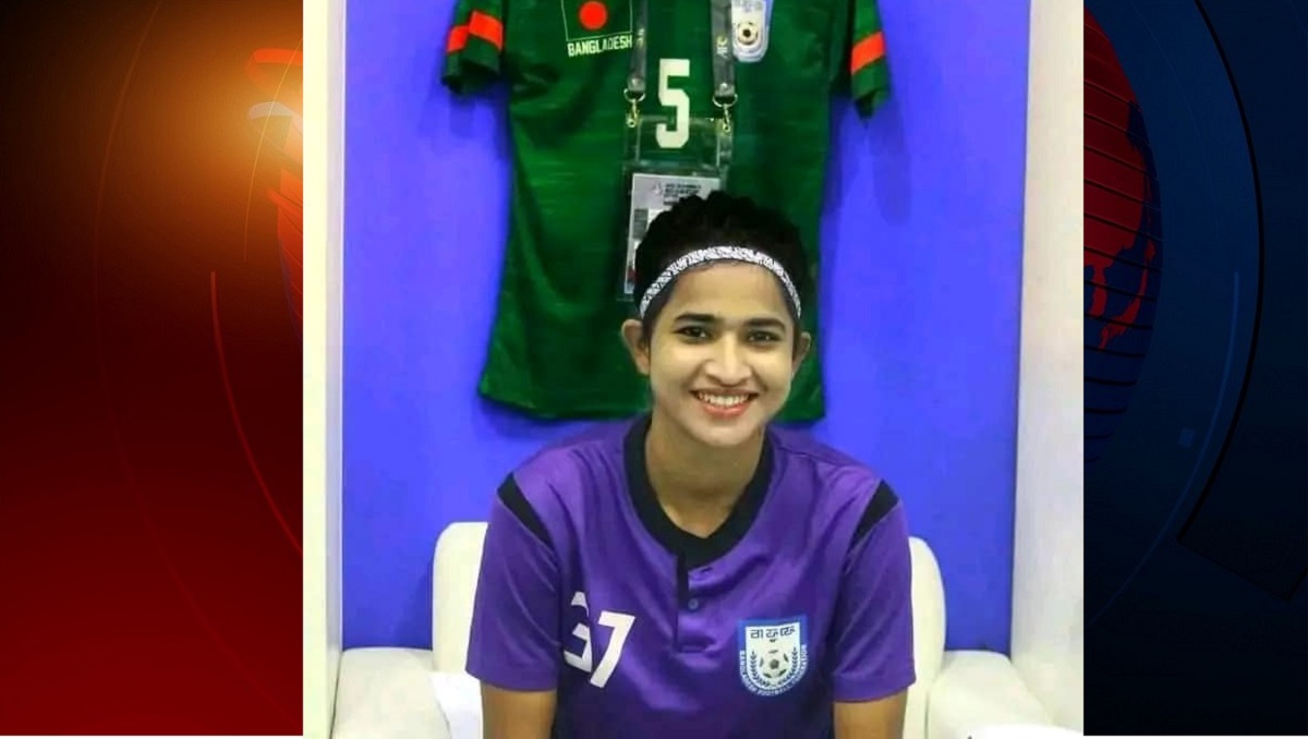 বাড়িতে গিয়ে ভ্যানচালক বাবাকে মোটরভ্যান কিনে দিবেন মাছুরা