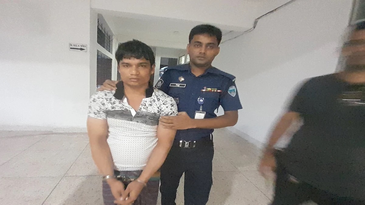 অদিতাকে বালিশ চাপা দিয়ে শ্বাসরোধ করে হত্যা: প্রাইভেট শিক্ষক রনির স্বীকারোক্তি