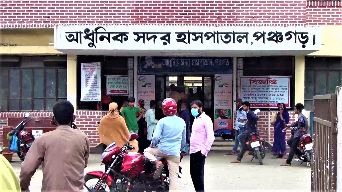 পঞ্চগড়ে জমে থাকা হাঁটু পানিতে পড়ে বৃদ্ধার মৃত্যু