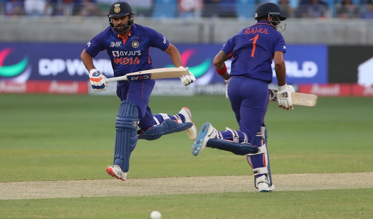 রোহিত-রাহুলের ঝড়ের পর সাজঘরে সূর্যকুমার