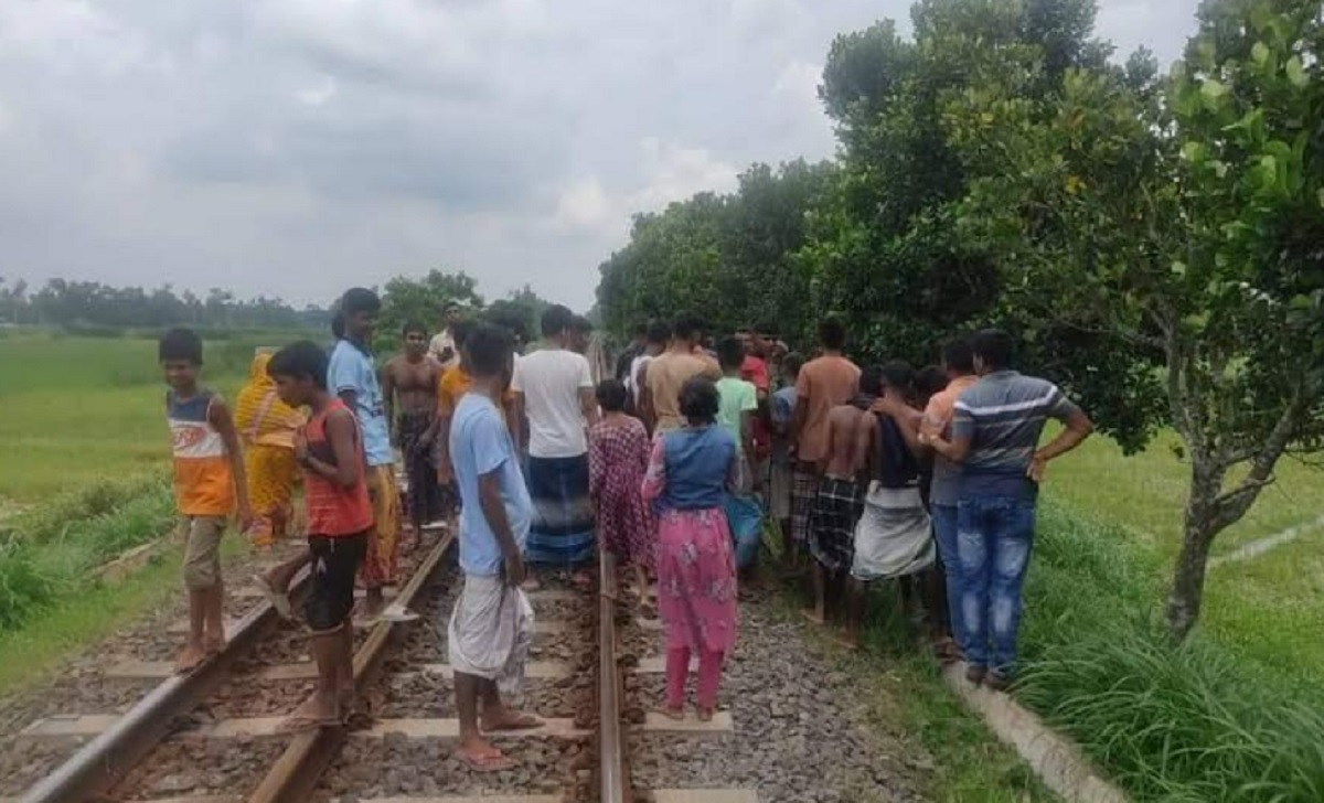 সিরাজগঞ্জে ট্রেনে কাটা পড়ে অজ্ঞাত বৃদ্ধার মৃত্যু
