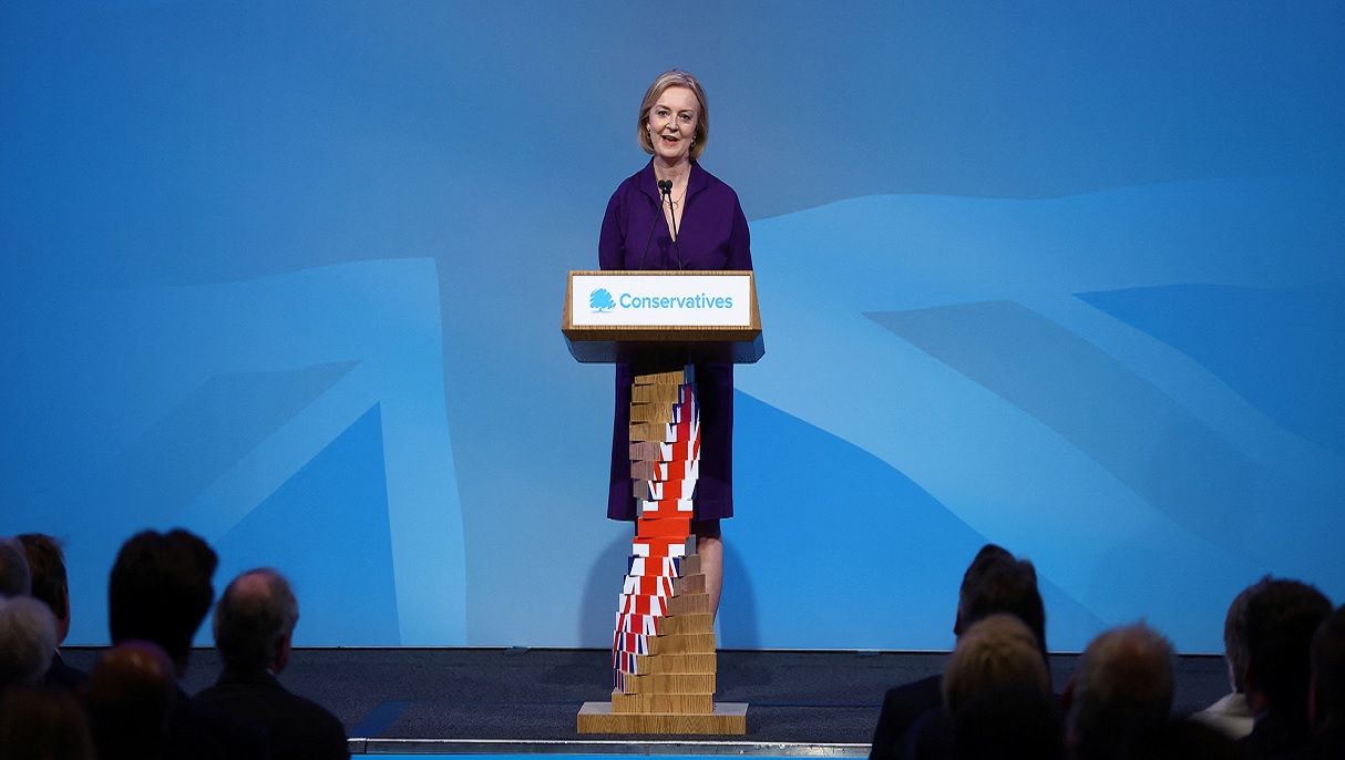 ট্যাক্স কমানোর ‘সাহসী’ প্রতিশ্রুতি দিলেন লিজ ট্রাস