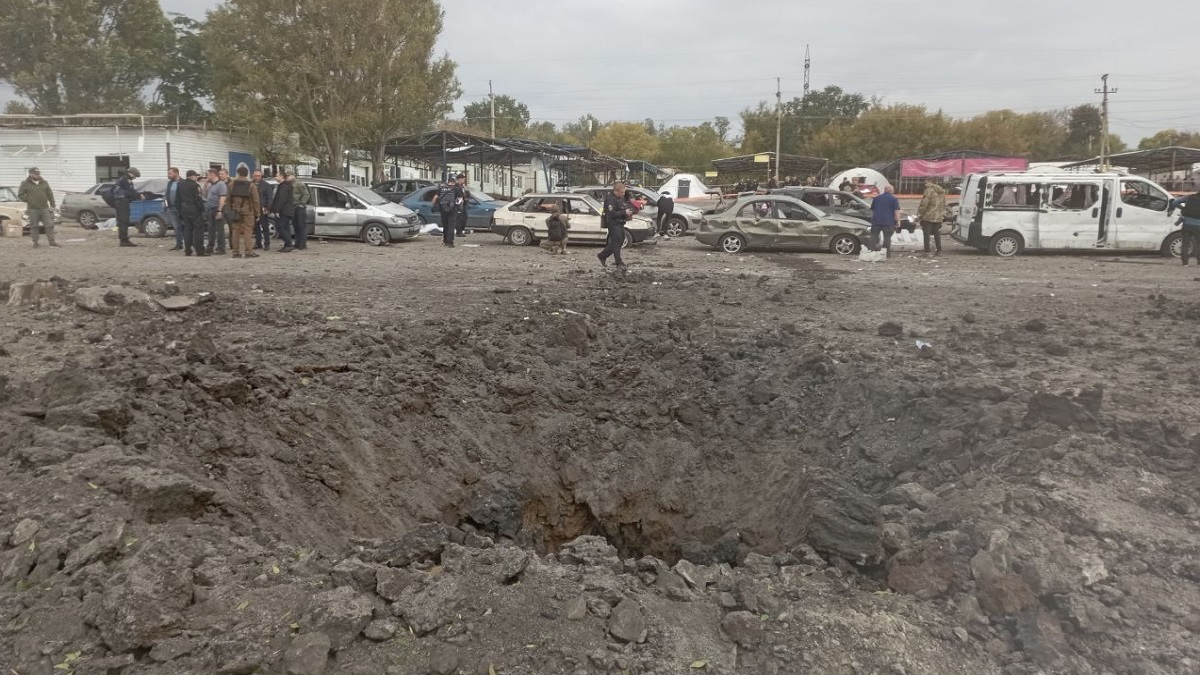 জাপোরিঝিয়ায় রুশ ক্ষেপণাস্ত্র হামলায় নিহত অন্তত ২৩