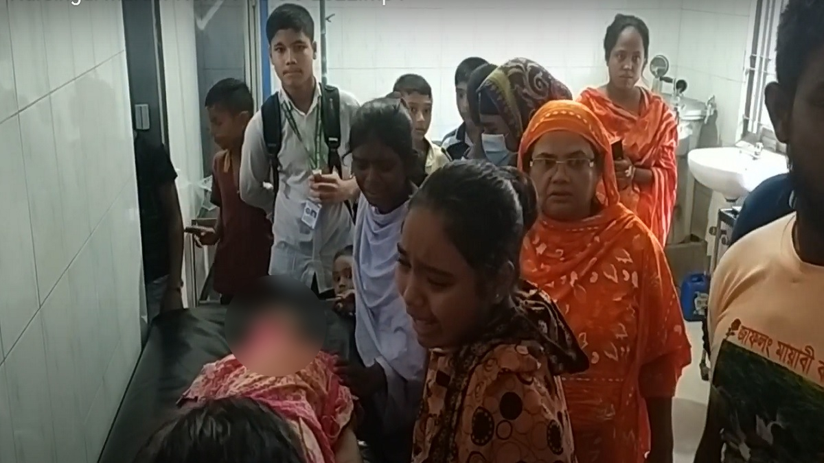 নরসিংদীতে নেশার টাকা না পেয়ে স্ত্রীকে ছুরিকাঘাতে হত্যা, স্বামী গ্রেফতার