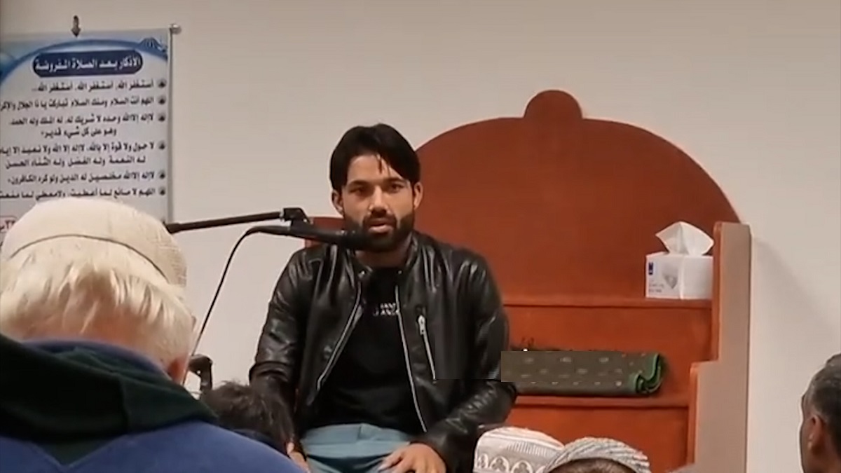 ক্রাইস্টচার্চের একটি মসজিদে বয়ান দিলেন রিজওয়ান