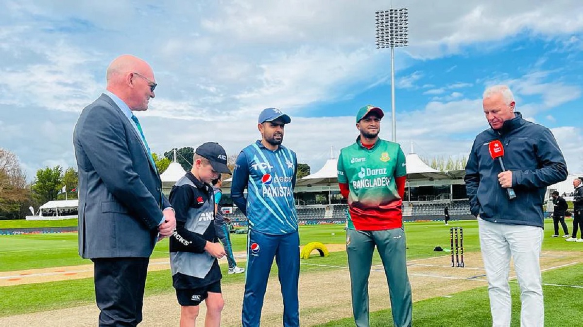 টস জিতে ব্যাটিংয়ে বাংলাদেশ