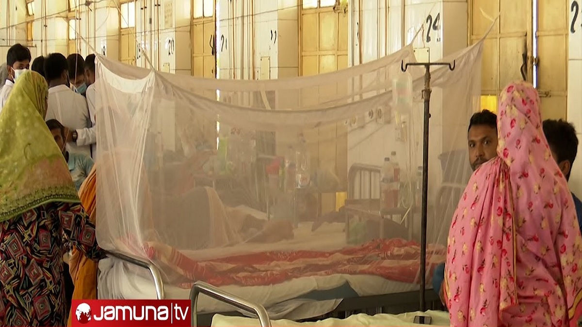 ২৪ ঘণ্টায় ডেঙ্গু আক্রান্ত হয়ে হাসপাতালে রেকর্ড ৭১২ জন