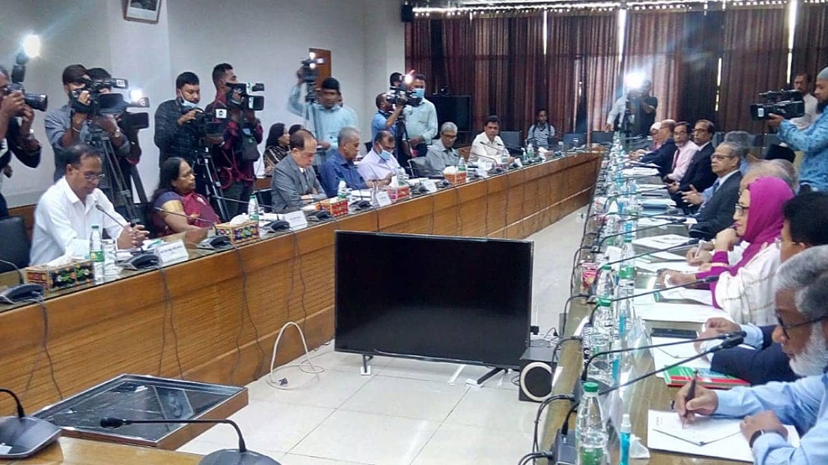 পরামর্শ নিতে ইসির সাবেকদের সঙ্গে বর্তমানদের বৈঠক