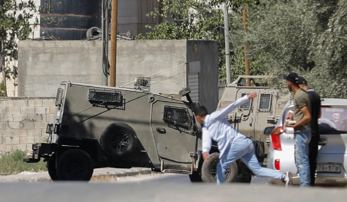 পশ্চিমতীরে ২৪ ঘণ্টায় ইসরায়েলি সেনাবাহিনীর হামলায় নিহত ৪ কিশোর