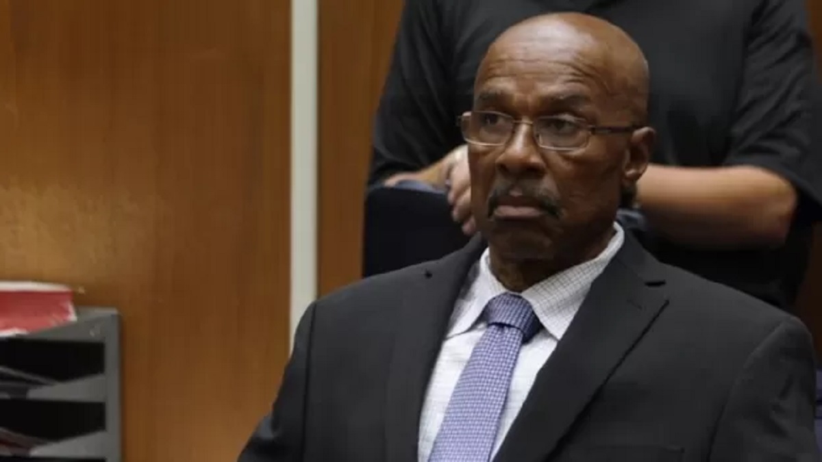 বিনা দোষে ৩৮ বছর জেল খাটার পর মুক্তি পেলেন মার্কিন নাগরিক