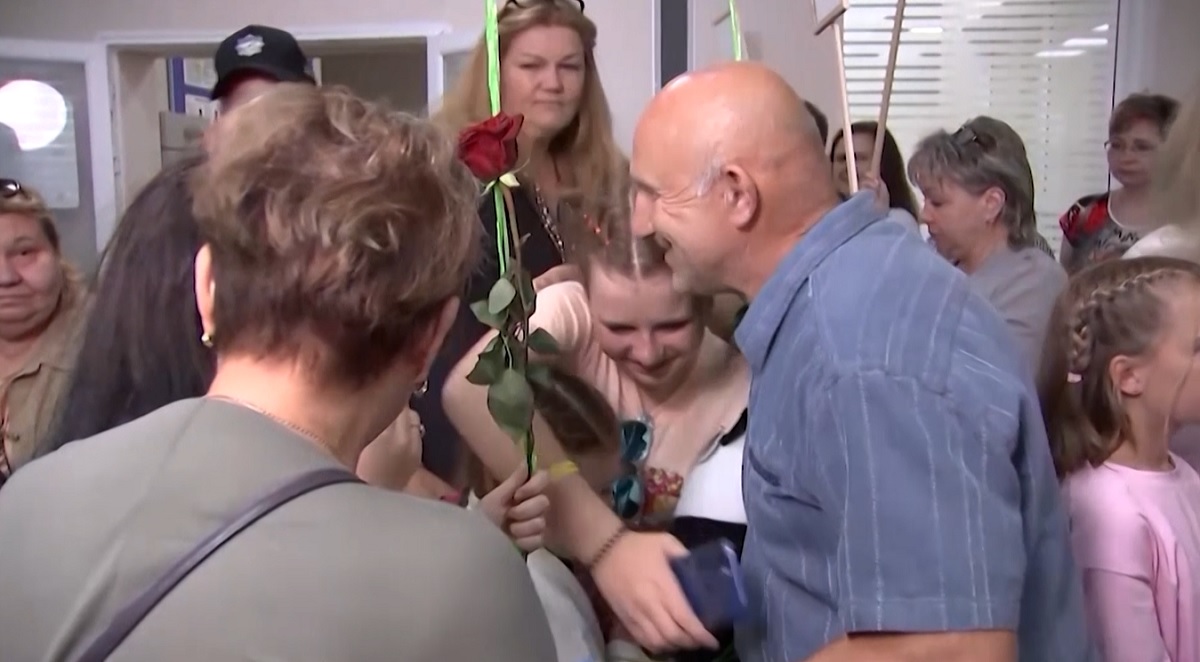 দখলকৃত খেরসন অঞ্চল থেকে বাসিন্দাদের সরিয়ে নিচ্ছে রাশিয়া