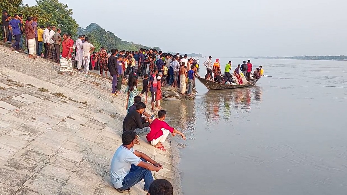 কুষ্টিয়ার গড়াই নদীতে গোসলে নেমে নিখোঁজ যুবক