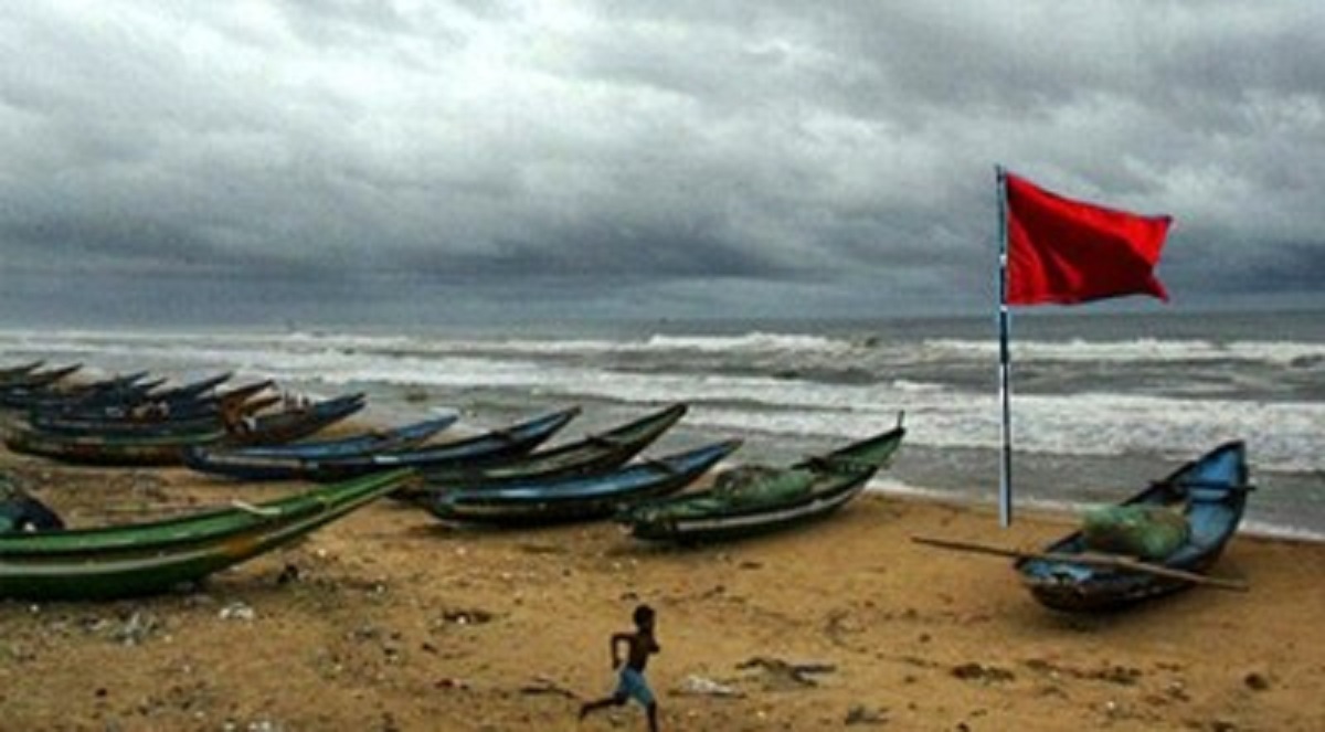চলতি মাসে কেমন থাকবে আবহাওয়া? নিম্নচাপের শঙ্কা…