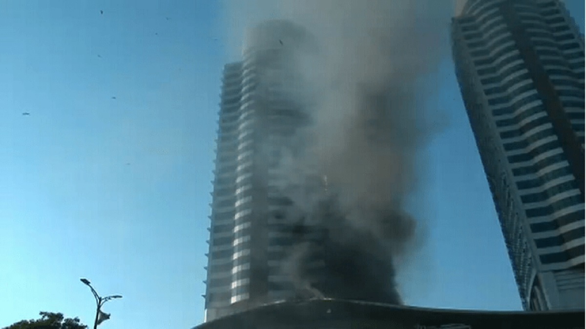 ইসলামাবাদের শপিংমলের আগুন নিয়ন্ত্রণে