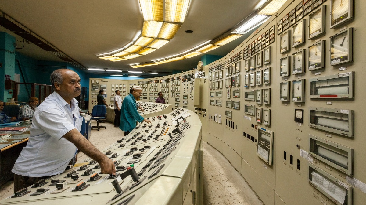 বিদ্যুৎ বিপর্যয়: পরিস্থিতি পুরোপুরি স্বাভাবিক হতে সকাল হয়ে যেতে পারে