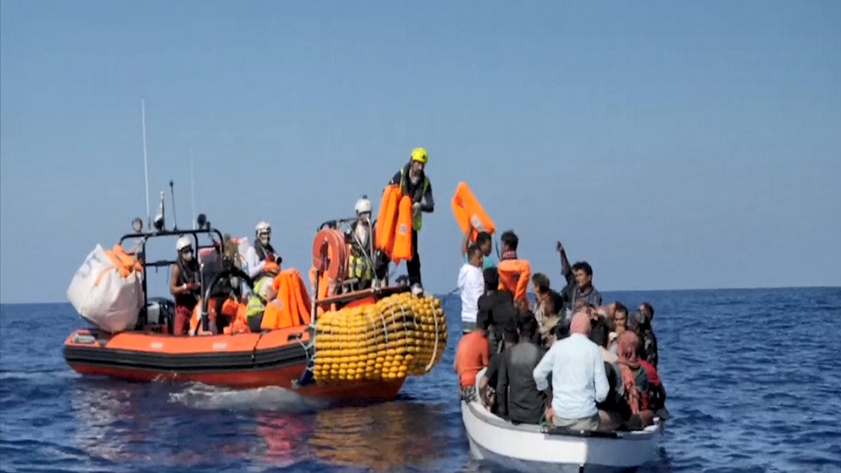 ভূমধ্যসাগর থেকে ৩৮ অভিবাসনপ্রার্থীকে উদ্ধার করলো ওশ্যান ভাইকিং