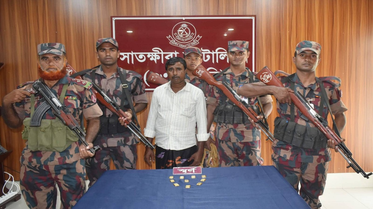 কোটি টাকার স্বর্ণসহ চোরাকারবারি আটক