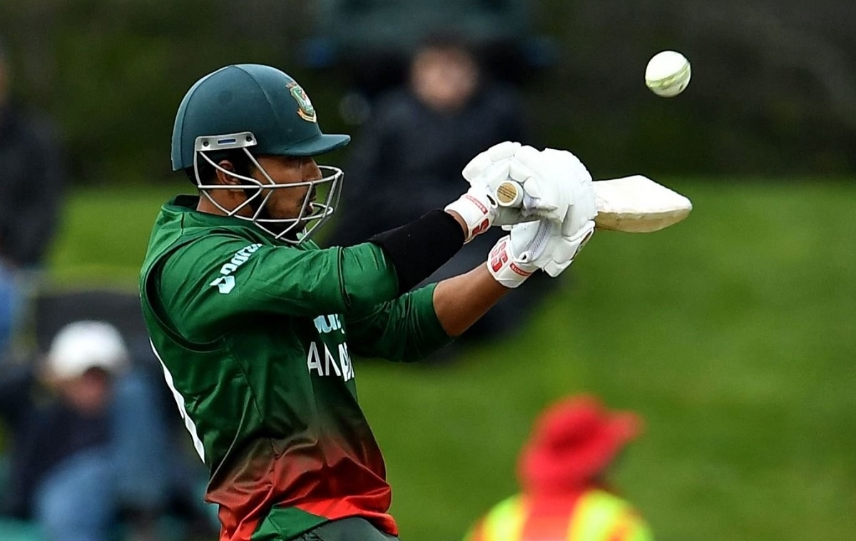 হতাশ করে ফিরলেন সৌম্য