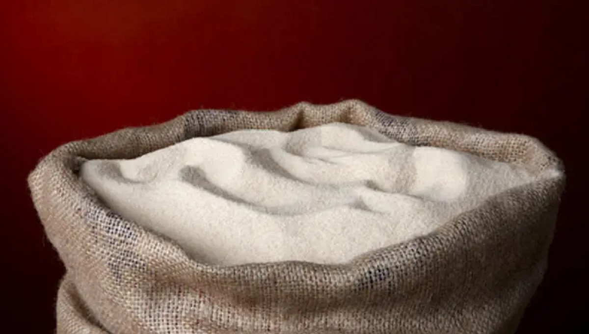 বাজার থেকে চিনি হাওয়া