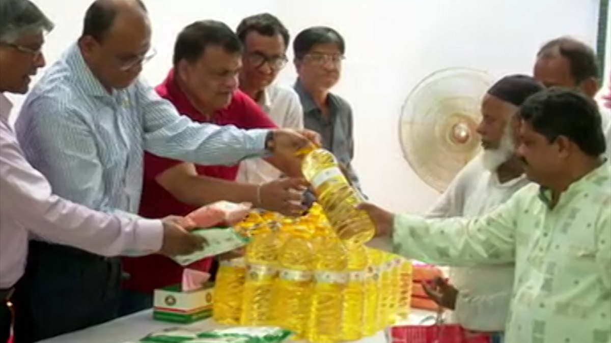 ফ্যামিলি কার্ডে টিসিবির পণ্য বিক্রি শুরু