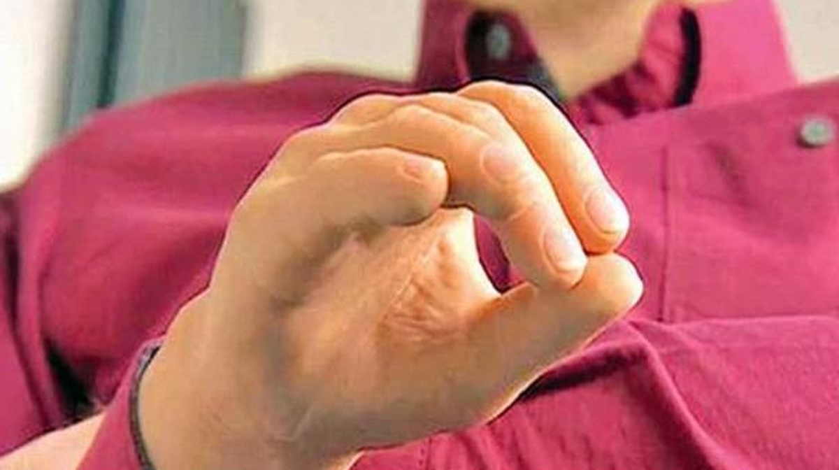 কনুই কেটে কৃত্রিম হাতের মধ্যে ৭-৮ বছর ধরে ইয়াবা পাচার!