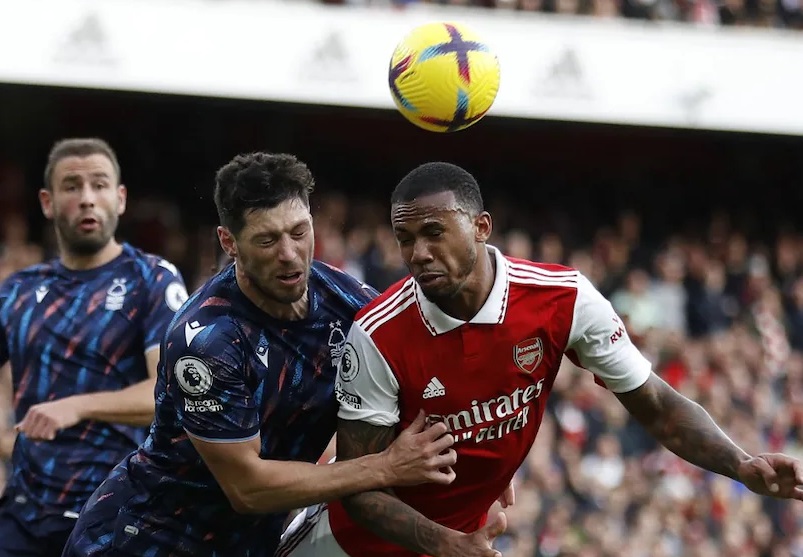 চেলসিকে হারিয়ে শীর্ষেই থাকলো গানাররা