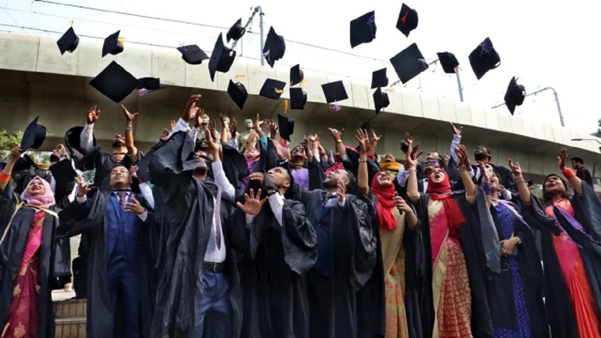 ৫৩তম সমাবর্তন ঘিরে উৎসব মুখর ঢাকা বিশ্ববিদ্যালয়