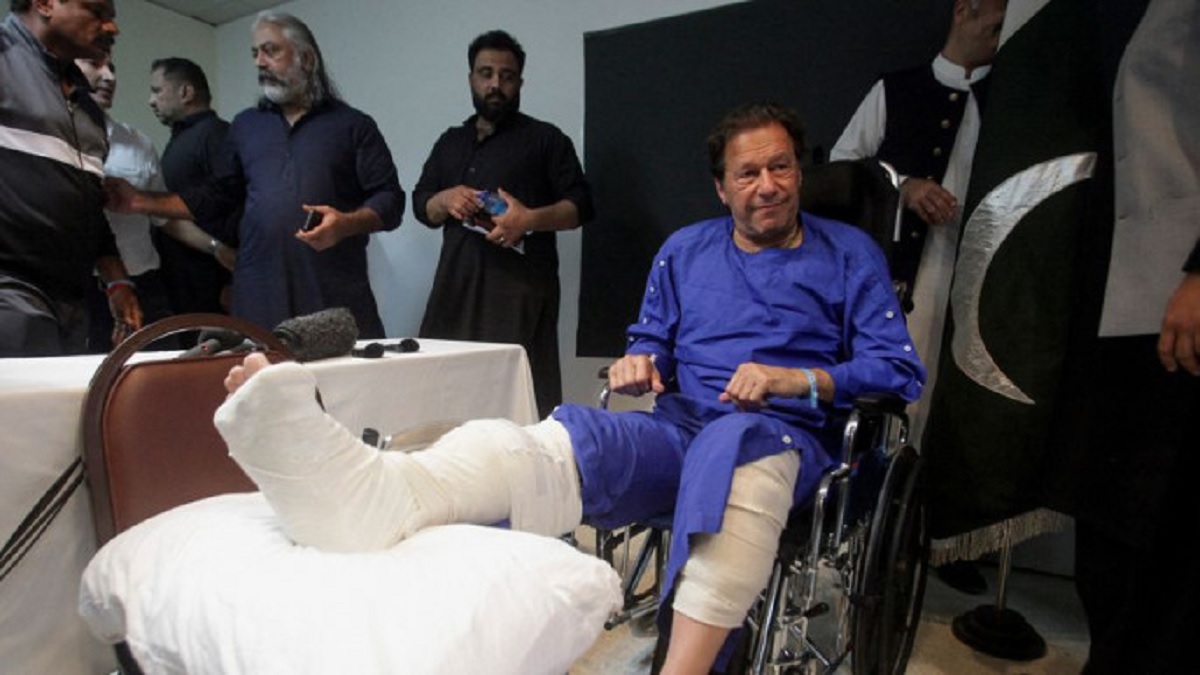 ইমরানের খানের ওপর হামলার পর পাকিস্তানের নিরাপত্তা ব্যবস্থা নিয়ে প্রশ্ন ইসিবির