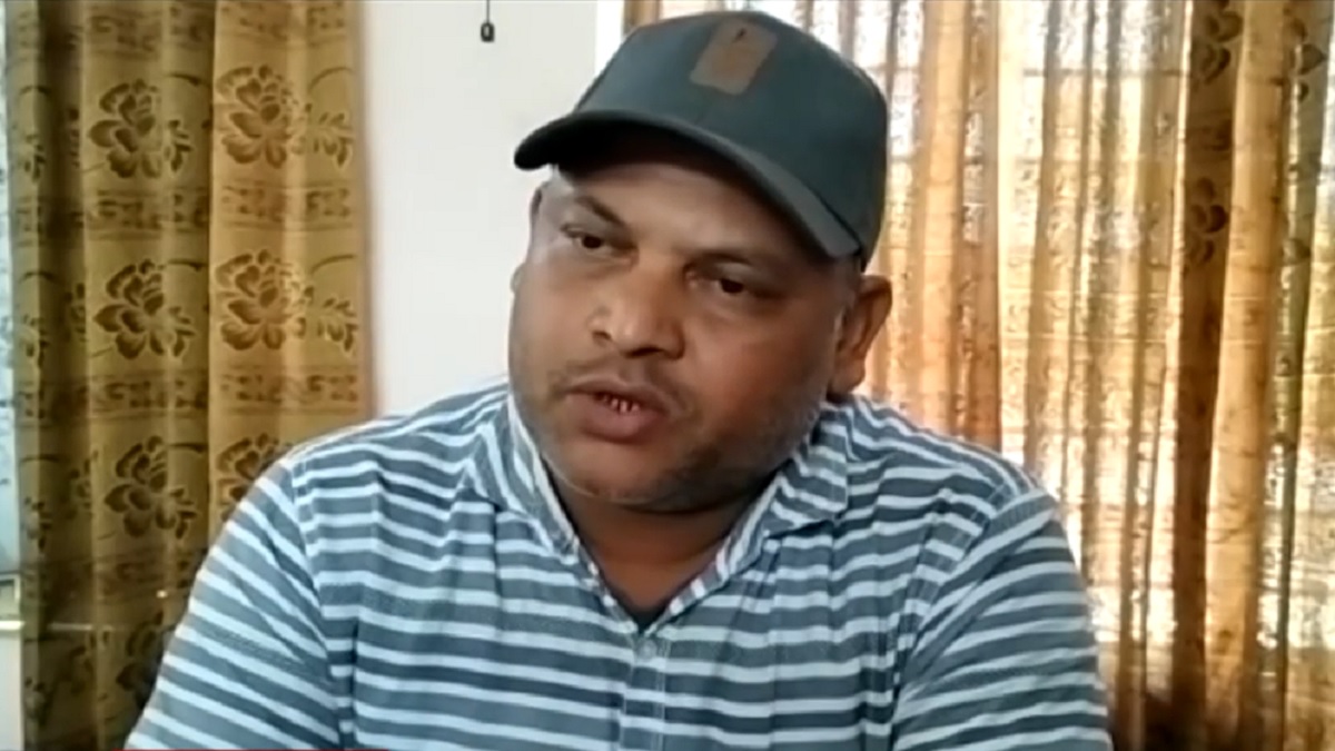 শিক্ষকের বিরুদ্ধে জেলে কার্ড করে দেয়ার নামে টাকা আদায়ের অভিযোগ