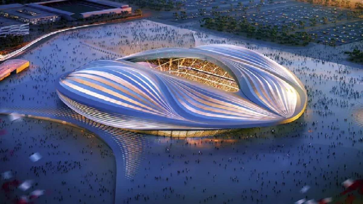 নৌকার আদলে তৈরি কাতারের আল জানুব স্টেডিয়াম