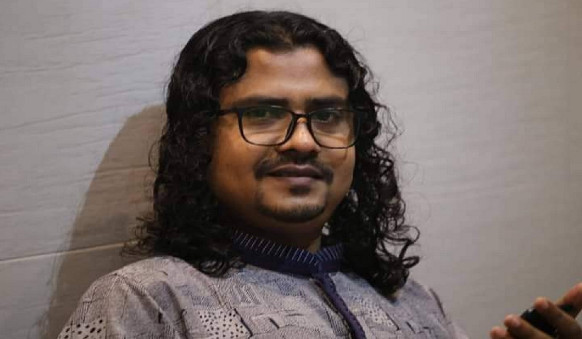 নরসিংদীতে কাভার্ড ভ্যানের চাপায় সাংবাদিক ওমর ফারুক বিশাল নিহত