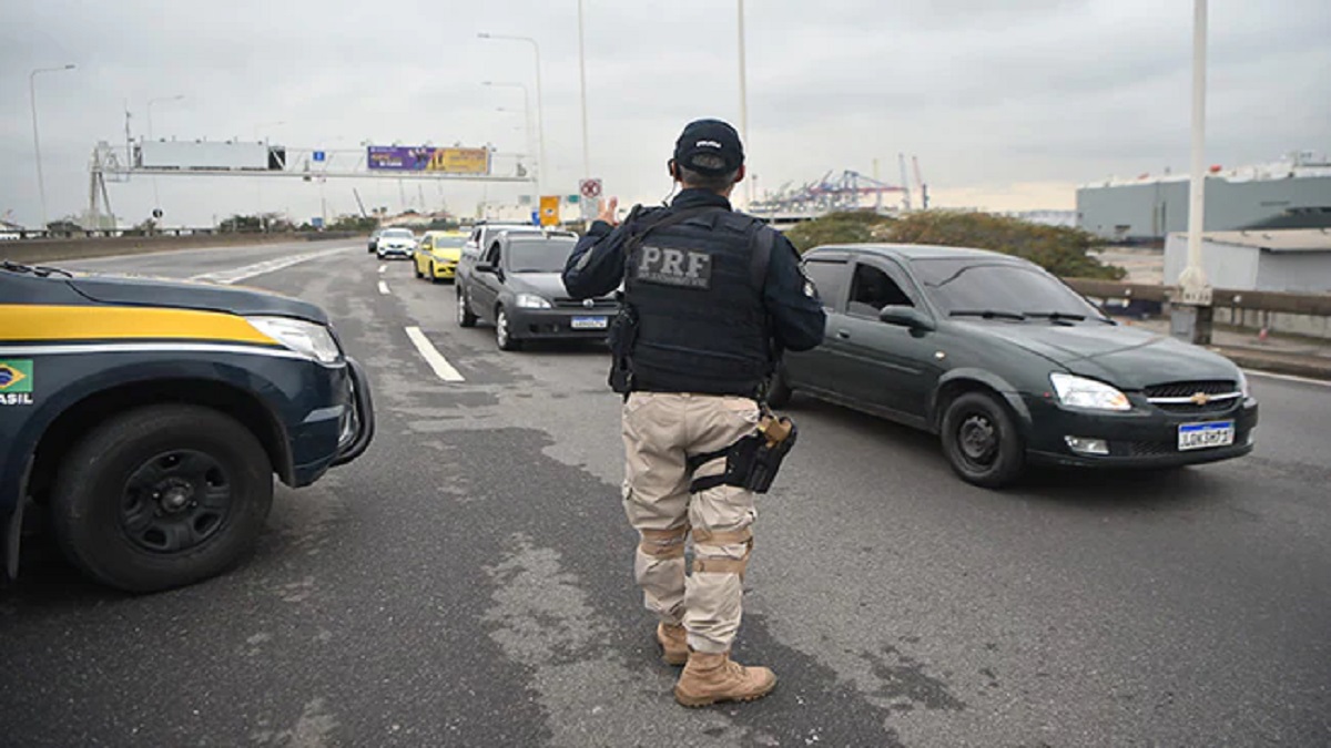 ব্রাজিলে বাবার বন্দুক নিয়ে স্কুলে হামলা কিশোরের, নিহত ৩