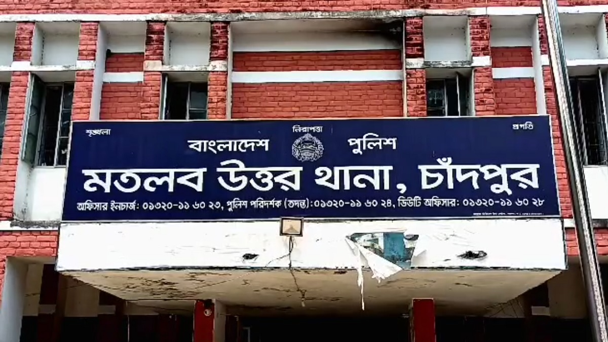 চাঁদপুরে কুকুর থেকে বাঁচতে সড়ক দুর্ঘটনায় দুই মোটরসাইকেল আরোহীর মৃত্যু