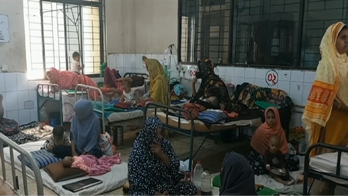 ঠান্ডাজনিত রোগে চাঁদপুর সদর হাসপাতালের শিশু ওয়ার্ডে ৩ গুণ রোগী