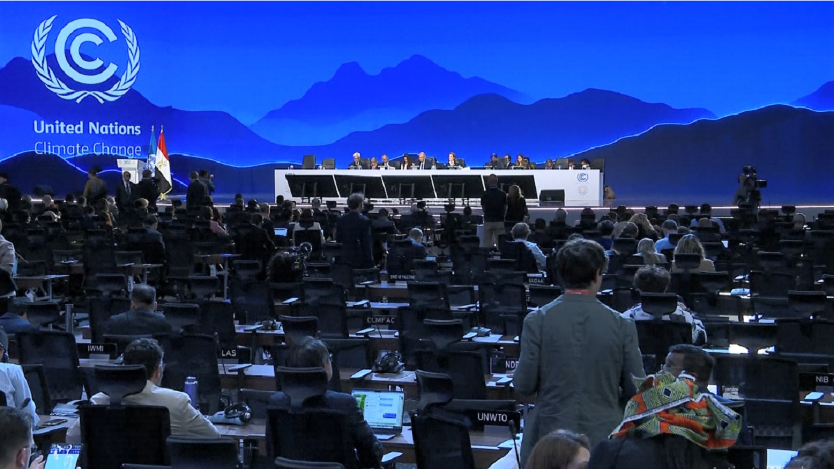 জলবায়ু সম্মেলনে ক্ষতিগ্রস্ত দেশগুলোকে ক্ষতিপূরণের বিষয়ে ঐকমত্য