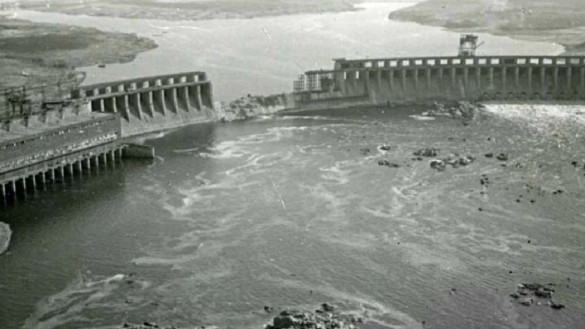 নোভা কাখোভকা বাঁধে হামলা: কিয়েভ-মস্কোর একে অপরকে দোষারোপ