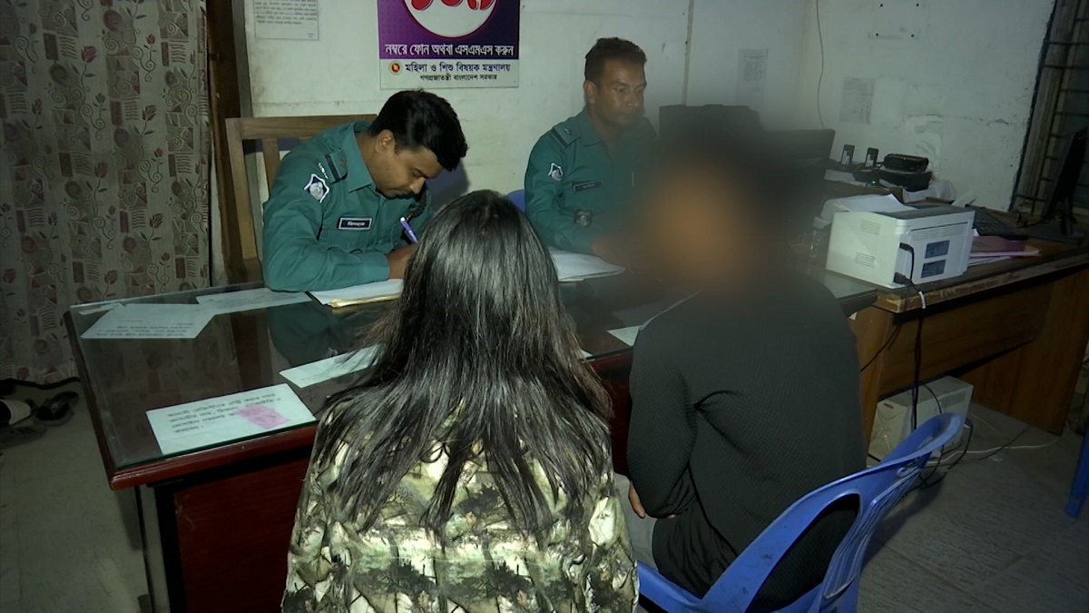 পুলিশ পরিচয়ে হাতিরঝিলে তরুণ-তরুণীকে মারধর, মোবাইল-মানিব্যাগ ছিনতাই