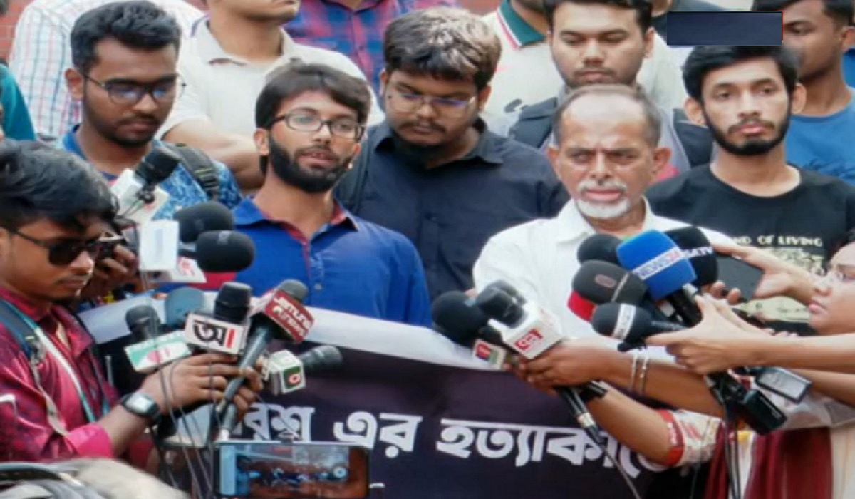 ফারদিন হত্যার সঠিক তদন্ত ও বিচারের দাবিতে সহপাঠীদের মানববন্ধন ফারদিন হত্যার সুষ্ঠু বিচারের দাবিতে বুয়েট শিক্ষার্থীদের মানববন্ধন।