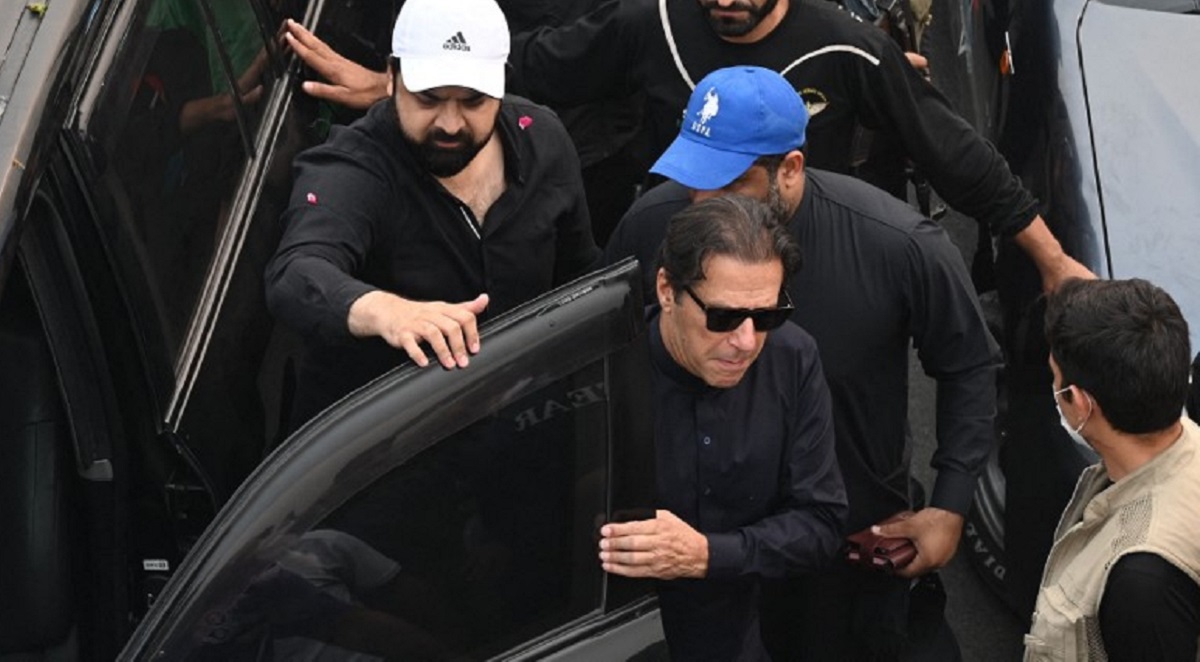 ইমরান খানকে হত্যার লক্ষ্যে একে-৪৭ রাইফেল নিয়ে প্রস্তুত ছিল আরও একজন!