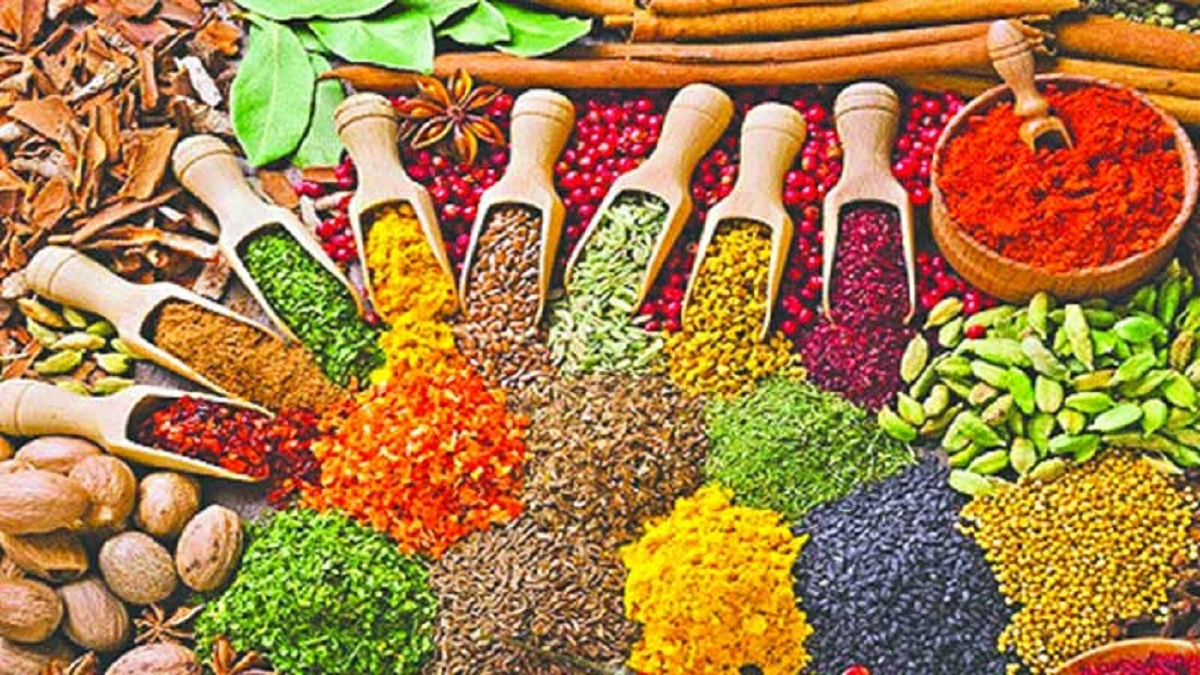 মসলার বাজারে অস্থিরতা, চাহিদার তুলনায় সরবরাহ কমেছে