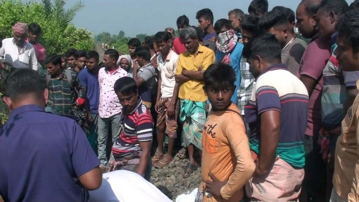 নাটোরে ব্রিজের নিচ থেকে শিক্ষার্থীর মরদেহ উদ্ধার