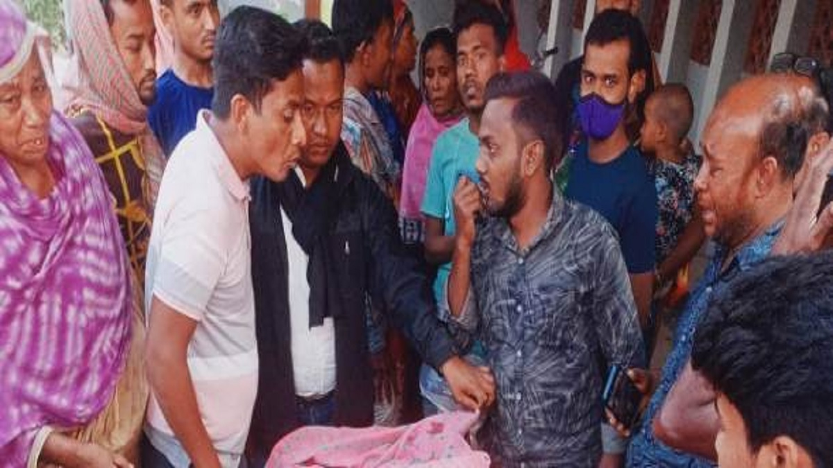 বাসচাপায় প্রাণ গেলো দাদা, বাবা ও নাতির