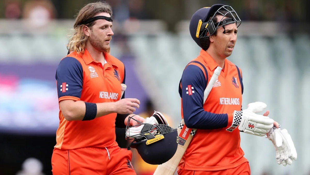 ডাচদের কাছে ৫ উইকেটে হারলো জিম্বাবুয়ে