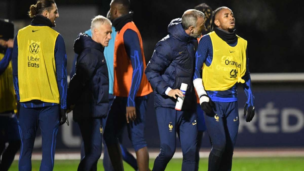 ইনজুরিতে ফ্রান্স দল থেকে ছিটকে গেলেন এনকুনকু