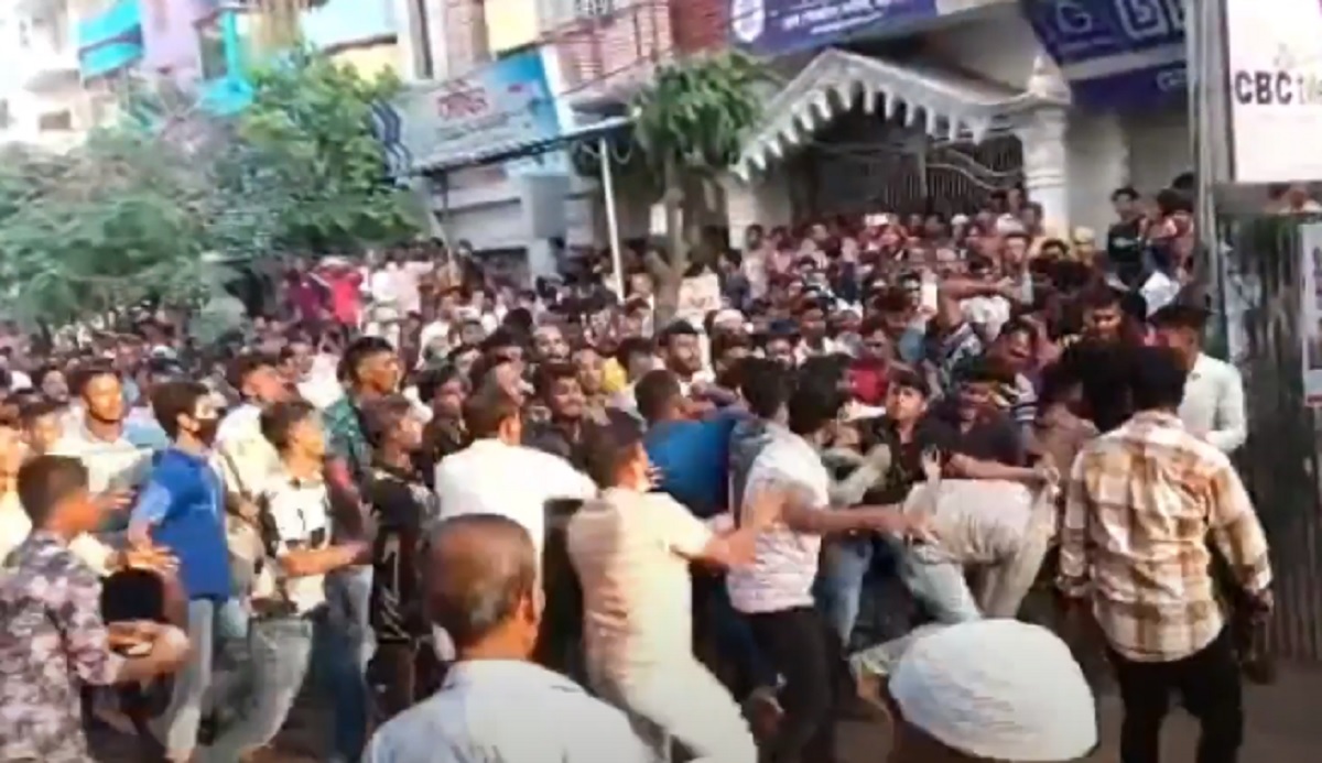 নরসিংদীতে যুবদলের দুই গ্রুপের সংঘর্ষ, ছুরিকাঘাতে আহত ৩