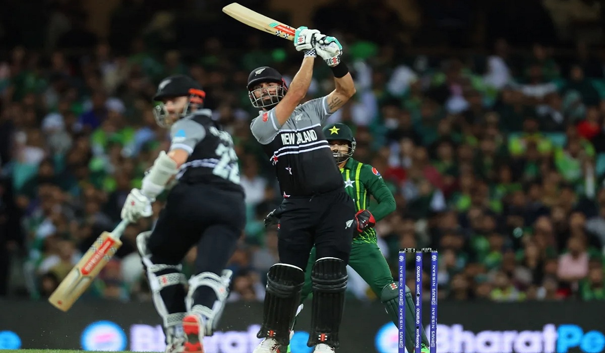 ফাইনালের টিকিট পেতে পাকিস্তানের সামনে ১৫৩ রানের মাঝারি লক্ষ্য